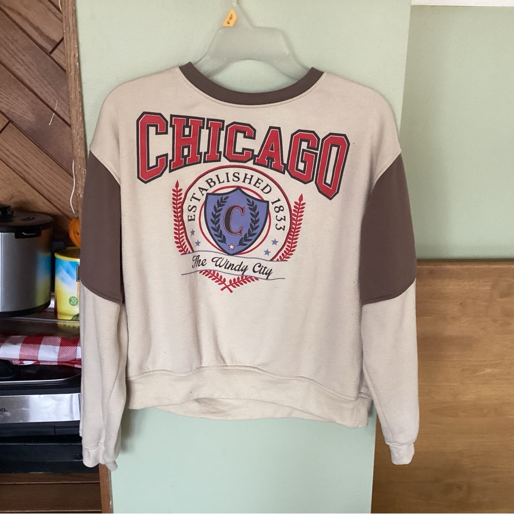 Chicago crew neck